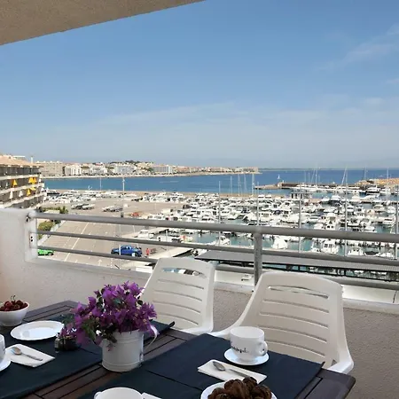 Port Marina2 Apartment *